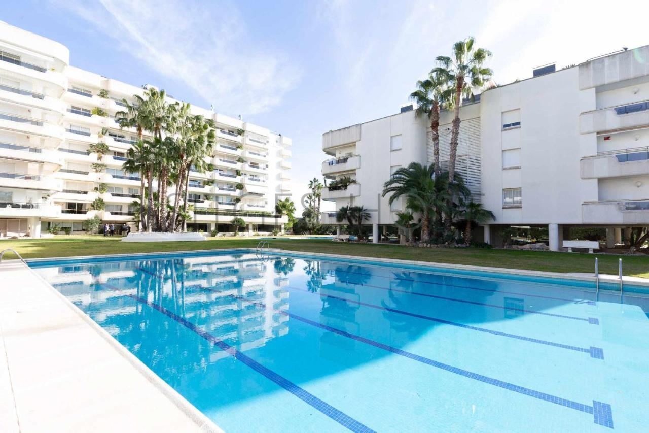 Apartamento Sitges Arena Dos Piscinas Frente Al Mar Exterior foto